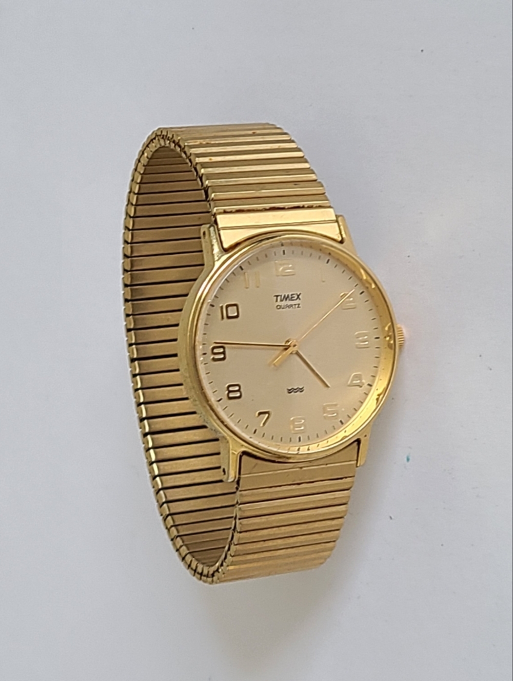 Vintage Timex Quartz LA Cell T82 Gold Tone Water Resistant Men's Dress Watch - Picture 15 of 16